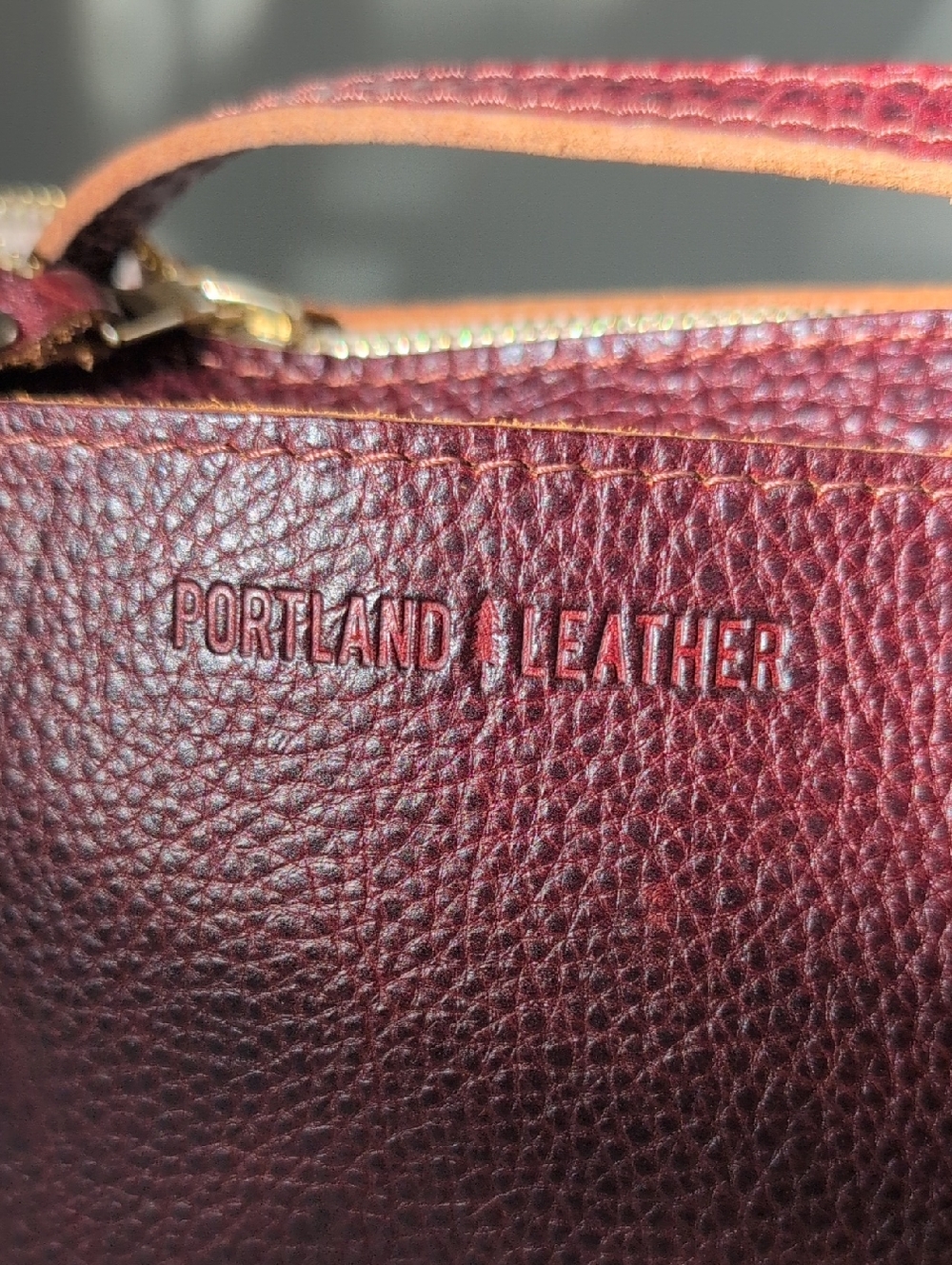 Portland Leather Cinnamon Bear Pebbled Poppy Crossbody NWOT
